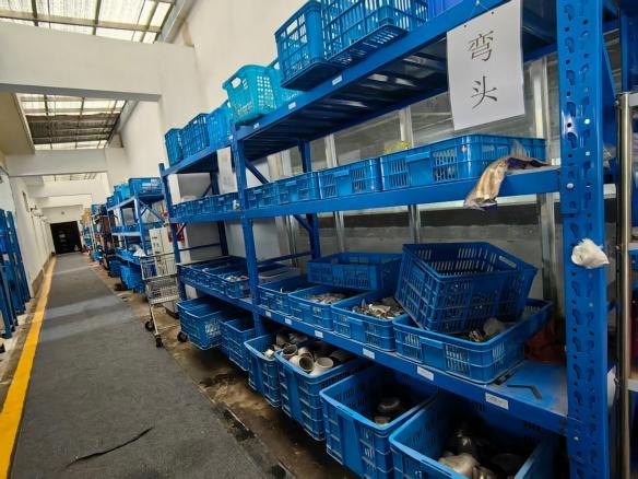 Component warehouse